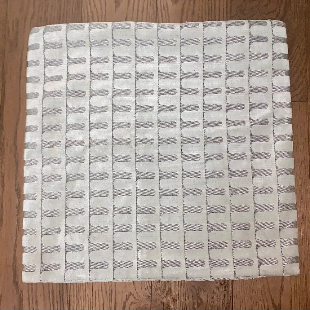 WEST ELM Cut Velvet Archways Pillow Cover  20"x20" Regal Silver